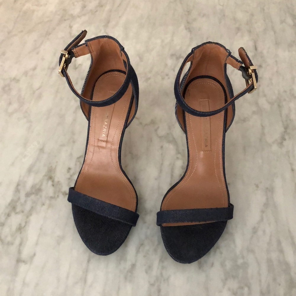 BCBG MAX AZRIA strappy sandals 6.5 / 7